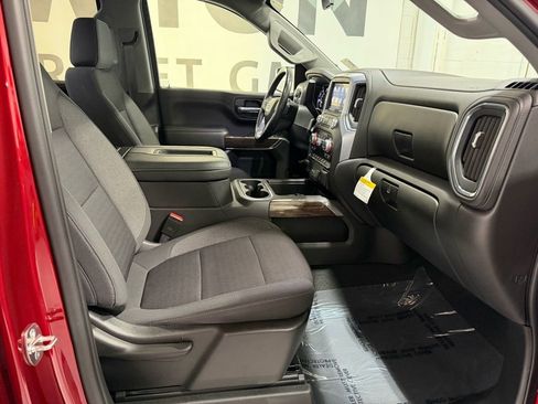 Used 2021 GMC Sierra 1500 Elevation w/ Preferred Package image 29