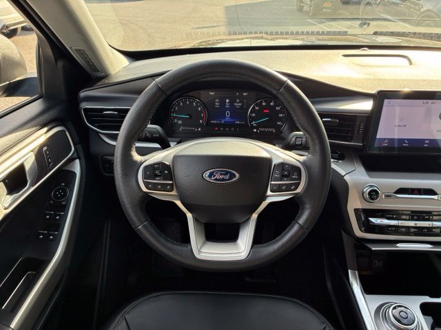 Certified 2023 Ford Explorer XLT w/ Equipment Group 202A AWD/4WD image 19