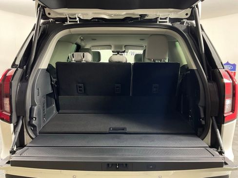 New 2026 Ford Expedition Active RWD image 11