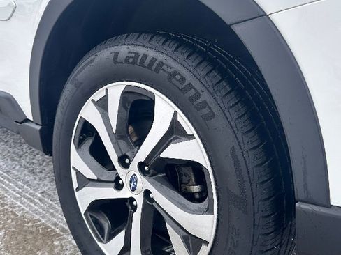 Used 2022 Subaru Outback Touring XT image 8