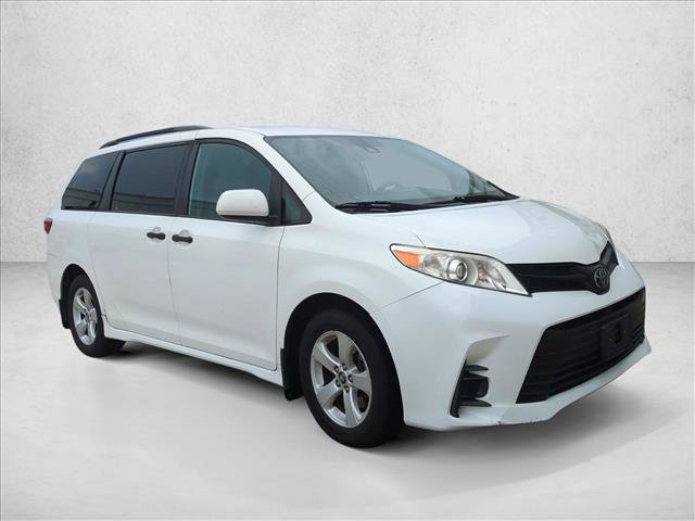Used 2019 Toyota Sienna L FWD image 3
