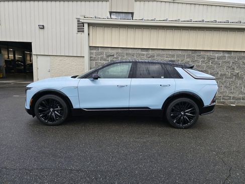 New 2026 Cadillac Lyriq Premium Sport image 3