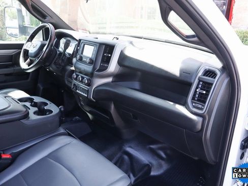 Used 2022 RAM 5500 Tradesman image 33