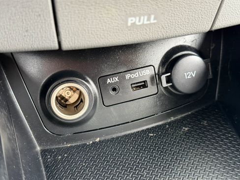 Used 2010 Hyundai Elantra GLS image 31