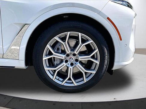 Used 2023 BMW X7 xDrive40i AWD/4WD image 35