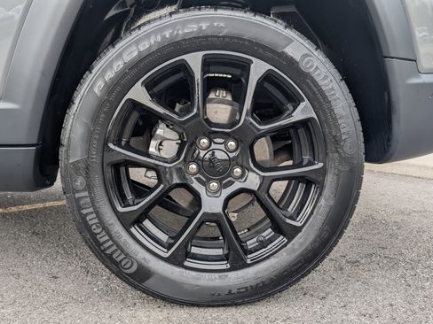 Used 2023 Jeep Compass Altitude w/ Convenience Group image 9