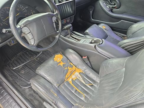 Used 1994 Pontiac Firebird Trans Am RWD image 17