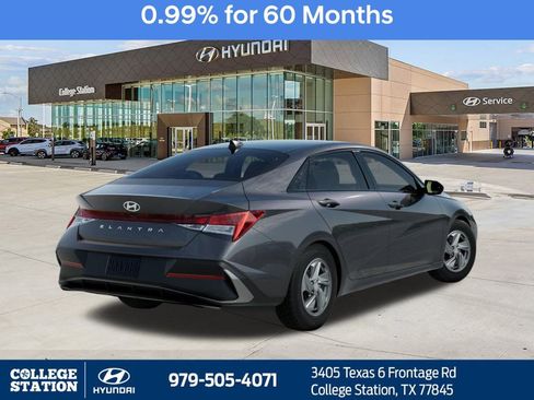 New 2026 Hyundai Elantra SE FWD image 4