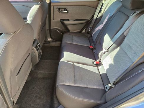 Used 2021 Nissan Rogue SV image 14