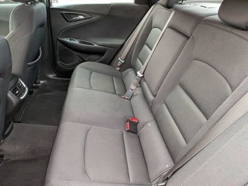 Used 2025 Chevrolet Malibu LT FWD image 37