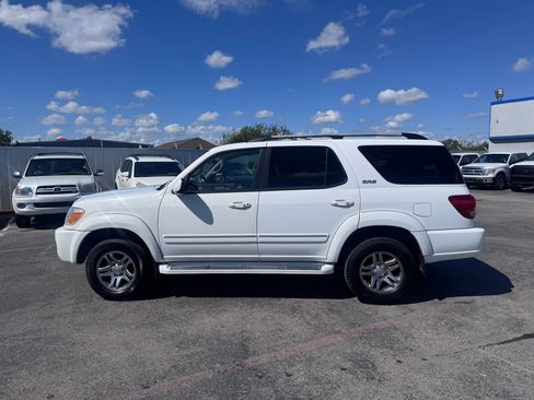 Used 2007 Toyota Sequoia SR5 image 8