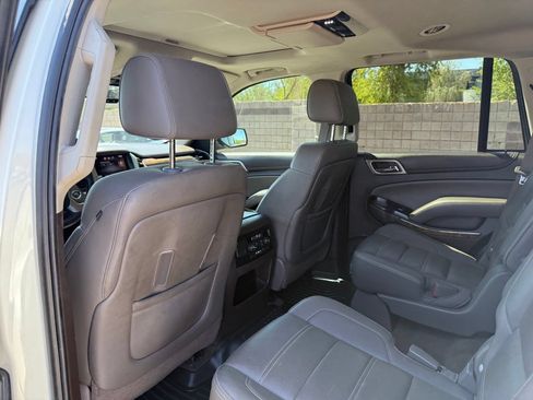 Used 2015 GMC Yukon Denali w/ Touring Package AWD/4WD image 11