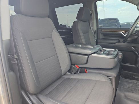 Used 2024 Chevrolet Silverado 1500 LT image 23