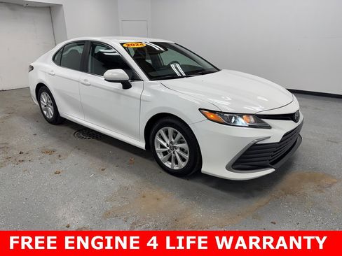 Used 2024 Toyota Camry LE image 2