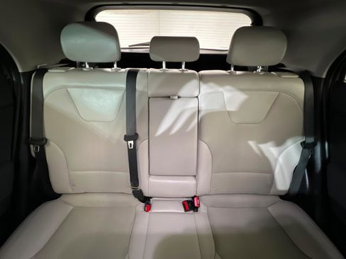 Used 2023 Kia Niro EX Touring image 25