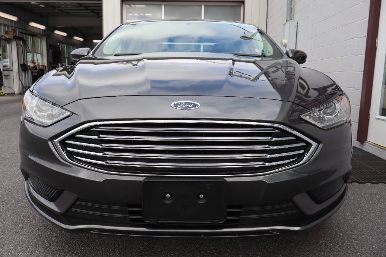 Used 2018 Ford Fusion S FWD image 2