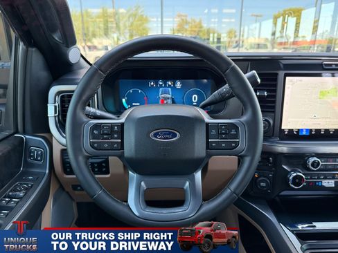 Used 2025 Ford F450 Lariat w/ Lariat Ultimate Package image 32
