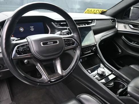 Used 2021 Jeep Grand Cherokee L Overland w/ Advanced Protech Group III AWD/4WD image 20
