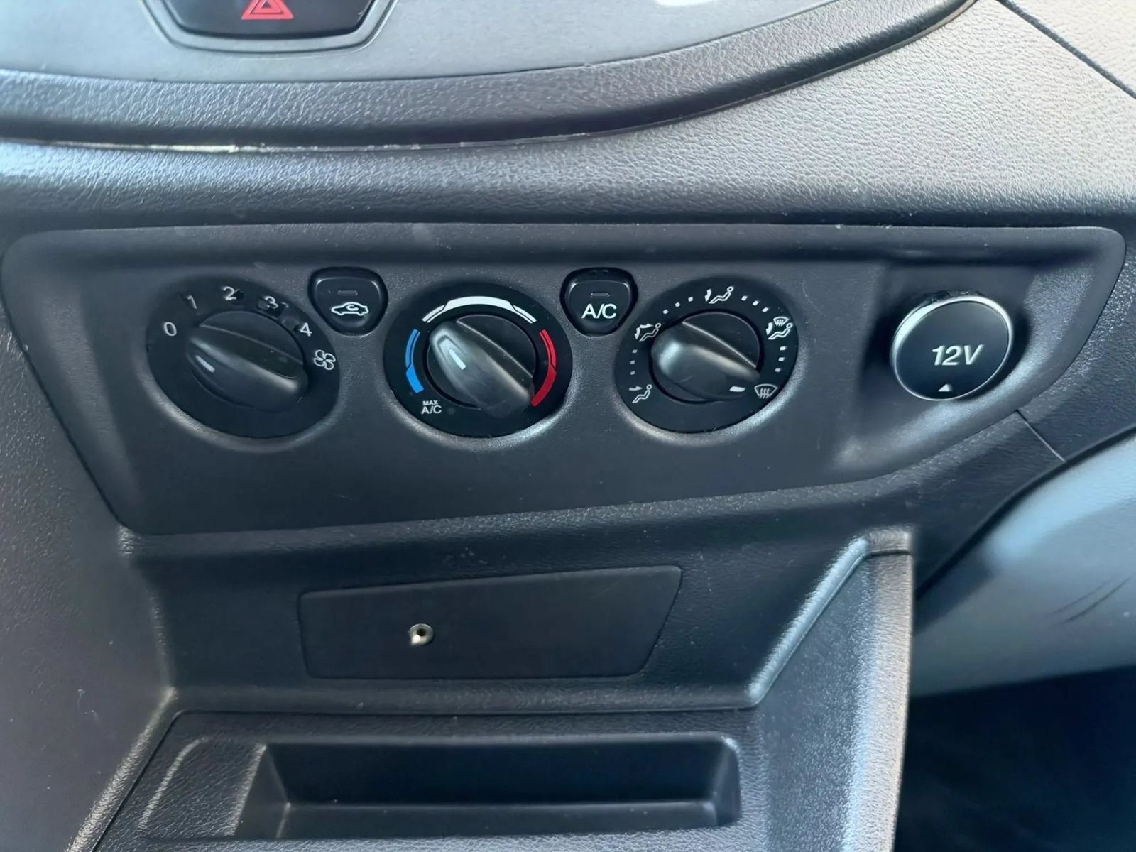 Used 2019 Ford Transit 250 130 Low Roof RWD image 25