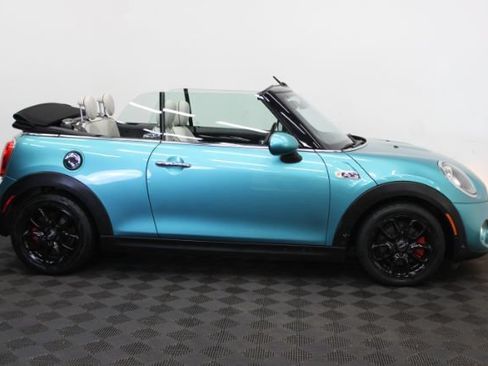 Used 2018 MINI Cooper S FWD image 6