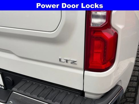 Used 2021 Chevrolet Silverado 1500 LTZ w/ LTZ Premium Package image 37