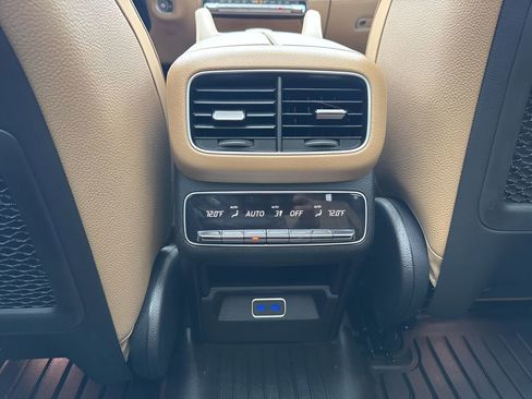 Used 2024 Mercedes-Benz GLE 350 4MATIC image 15