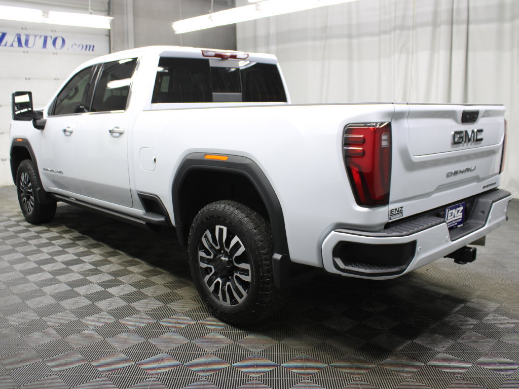 Used 2026 GMC Sierra 2500 Denali Ultimate w/ LPO, GMC Protection Package AWD/4WD image 7