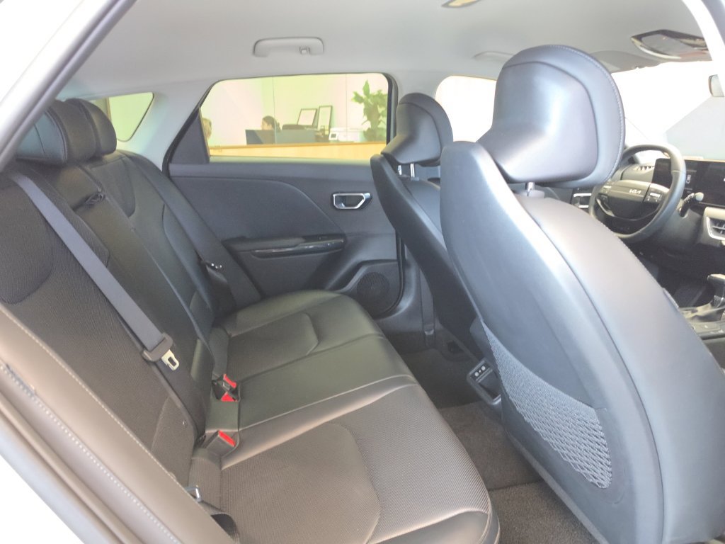 Certified 2026 Kia K4 EX FWD image 45