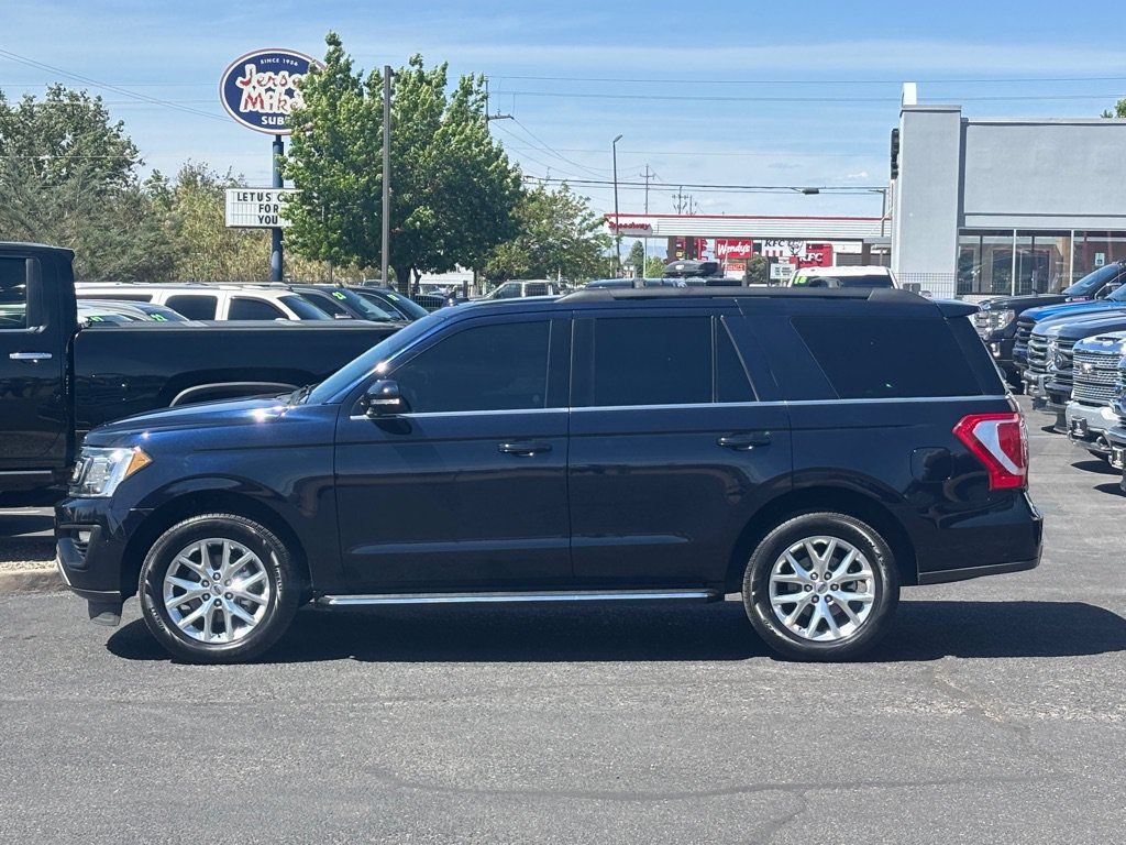 Used 2021 Ford Expedition XLT AWD/4WD image 2