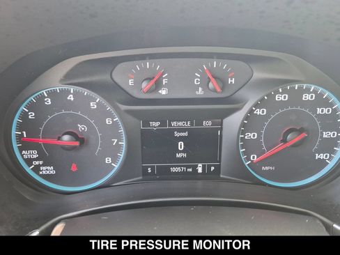 Used 2018 Chevrolet Equinox LT AWD/4WD image 19