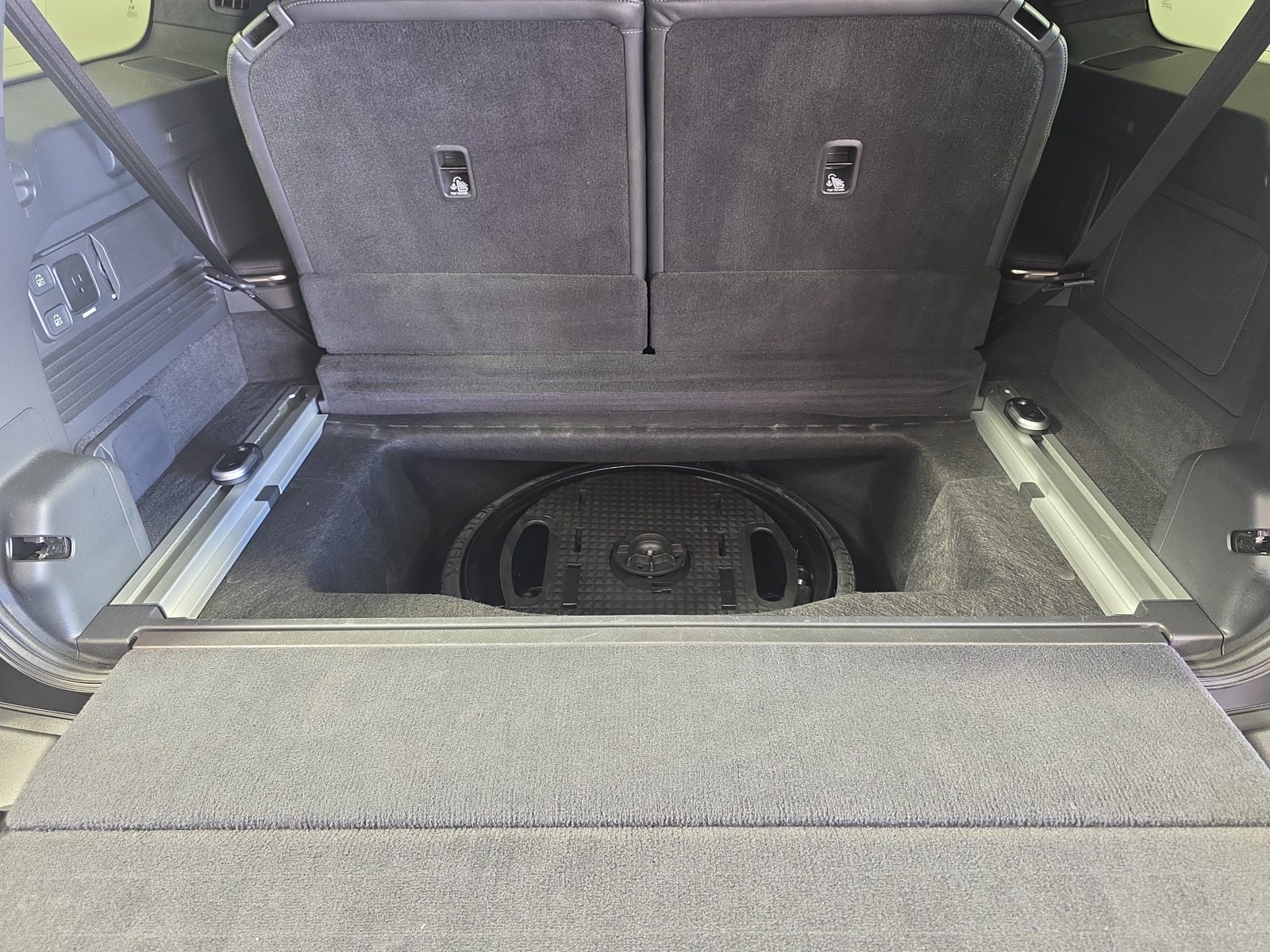 Used 2022 Rivian R1S Launch Edition Quad AWD/4WD image 26