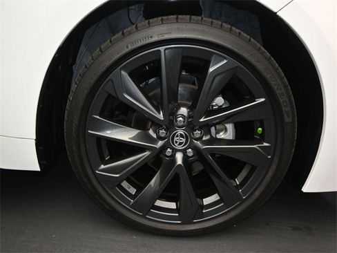 Used 2024 Toyota Corolla SE image 17