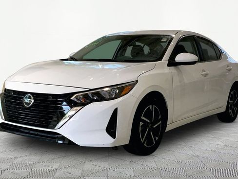 Used 2024 Nissan Sentra SV FWD image 3