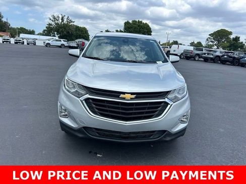 Used 2020 Chevrolet Equinox LT image 2