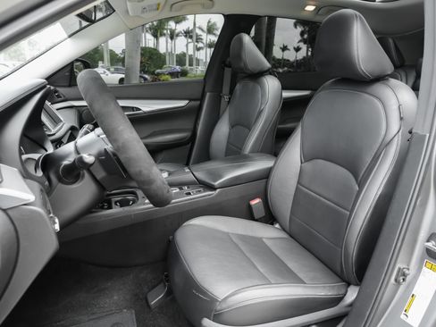 Used 2019 INFINITI QX50 Luxe w/ Protection Package image 17