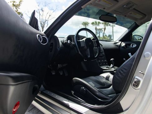 Used 2003 Nissan 350Z Touring RWD image 15