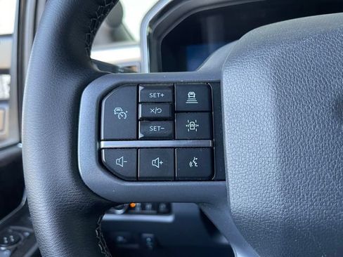 Used 2025 Ford F350 Lariat w/ Lariat Ultimate Package AWD/4WD image 17