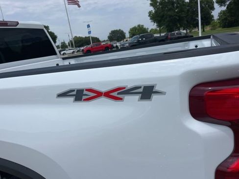 Used 2025 Chevrolet Silverado 2500 Custom AWD/4WD image 6