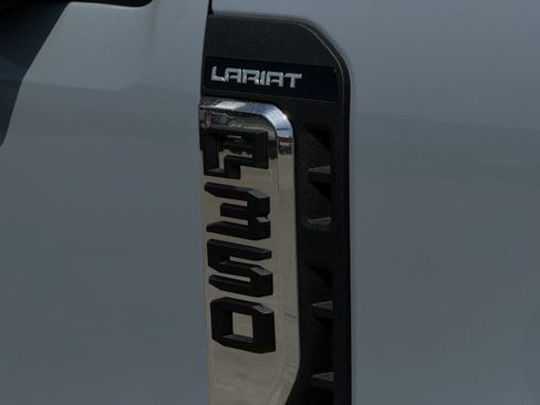 New 2026 Ford F350 Lariat w/ Lariat Ultimate Package AWD/4WD image 9