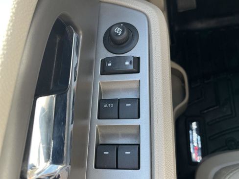 Used 2010 Ford Expedition XLT AWD/4WD image 11