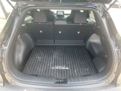 Used 2025 Toyota Corolla Cross AWD Hybrid image 14