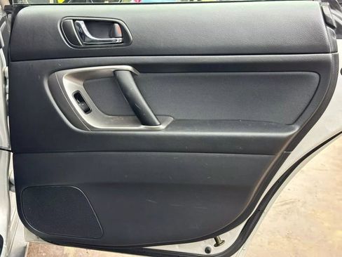 Used 2006 Subaru Outback 2.5i image 64