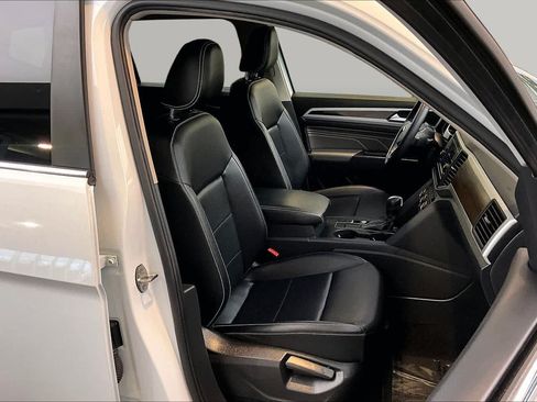 Used 2022 Volkswagen Atlas SE FWD image 9