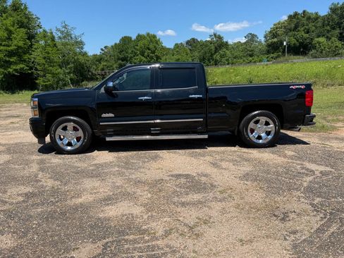 Used 2014 Chevrolet Silverado 1500 High Country w/ High Country Premium Package AWD/4WD image 2