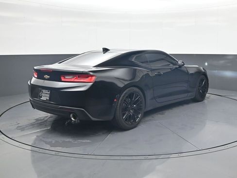 Used 2018 Chevrolet Camaro LT image 7