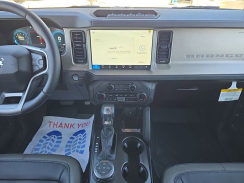 New 2025 Ford Bronco Outer Banks w/ Sasquatch Package image 10