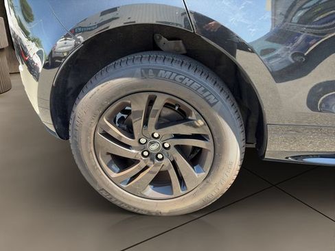 Used 2023 Land Rover Range Rover Evoque R-Dynamic S AWD/4WD image 6