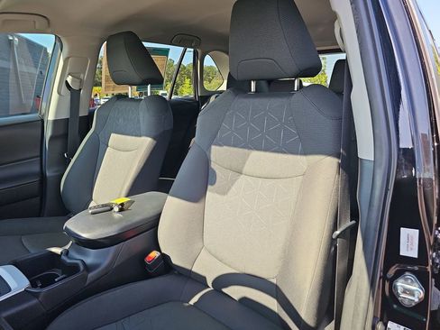 Used 2024 Toyota RAV4 AWD Hybrid image 19