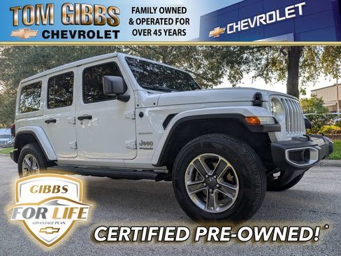 Used 2021 Jeep Wrangler Unlimited Sahara AWD/4WD image 1