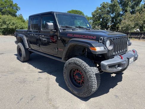 Used 2022 Jeep Gladiator Rubicon w/ Cold Weather Group AWD/4WD image 7
